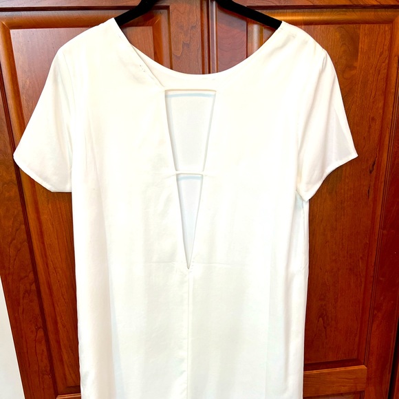 Lulus white shift dress with open back - Picture 1 of 3